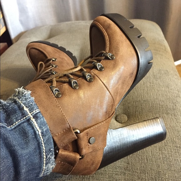 Platform women booties - Picture 3 of 6